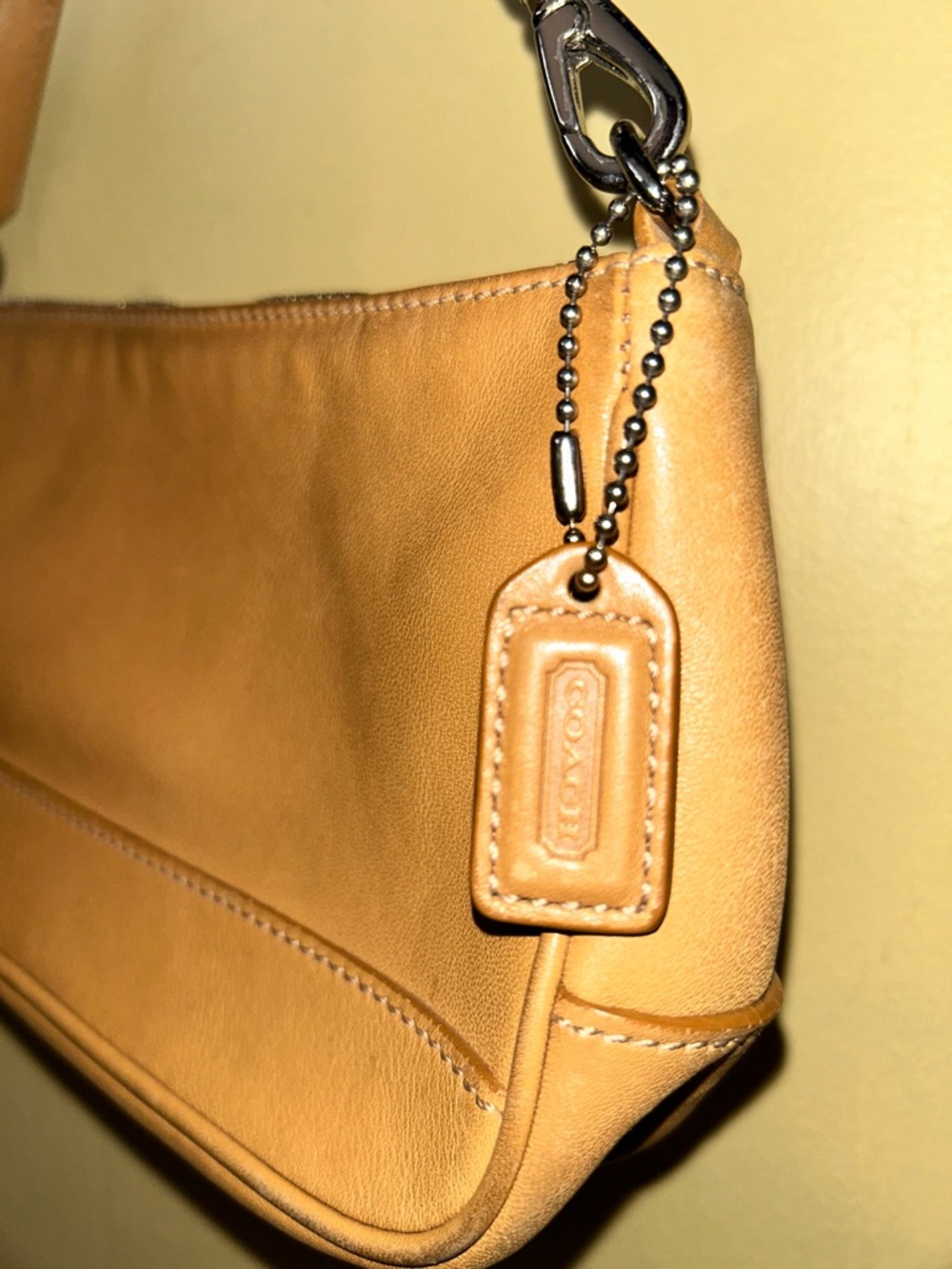 Coach Caramel Tan Leather Shoulder Bag - Picture 2 of 3